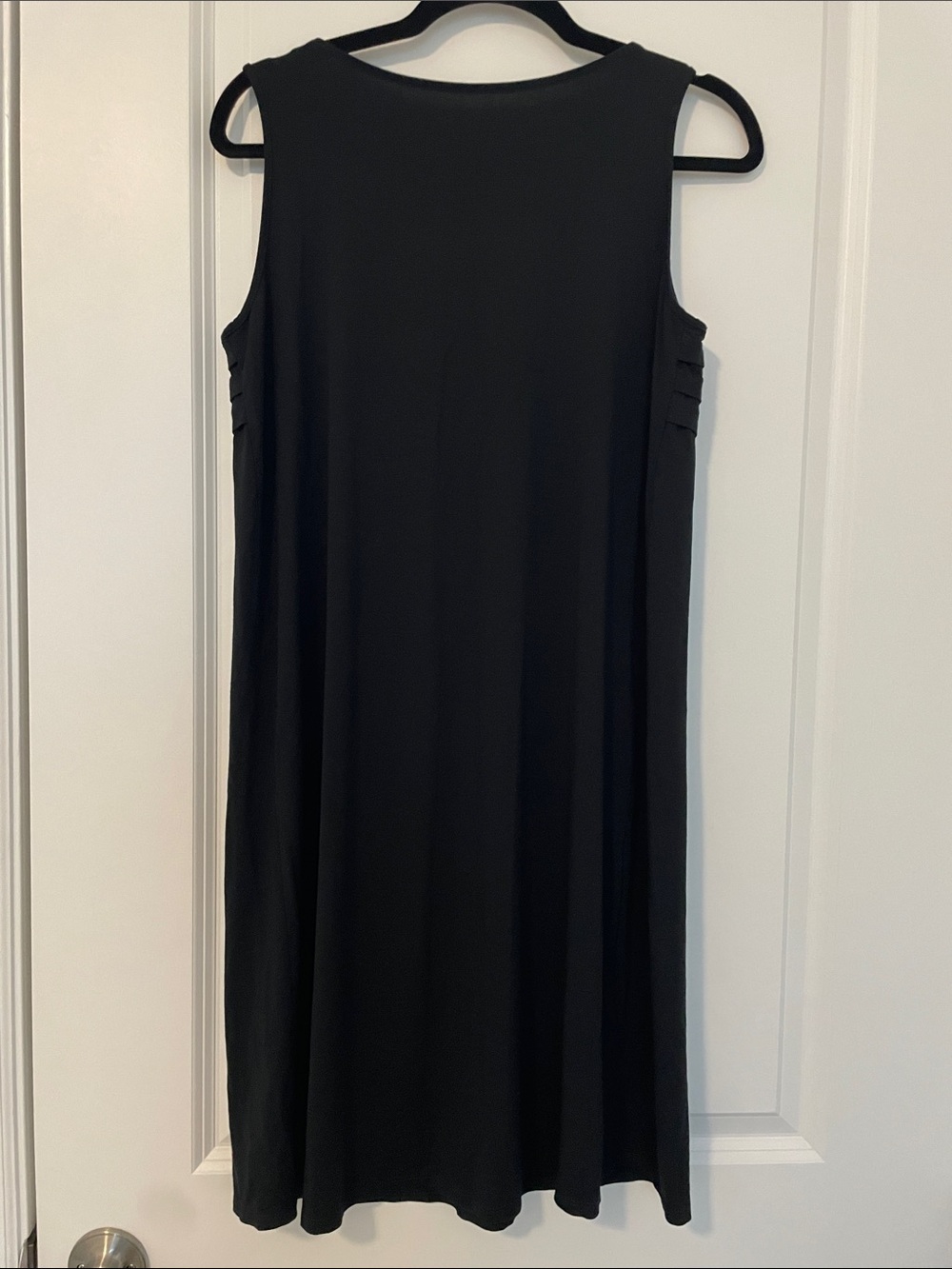J. Jill Black Sleeveless Swing Dress